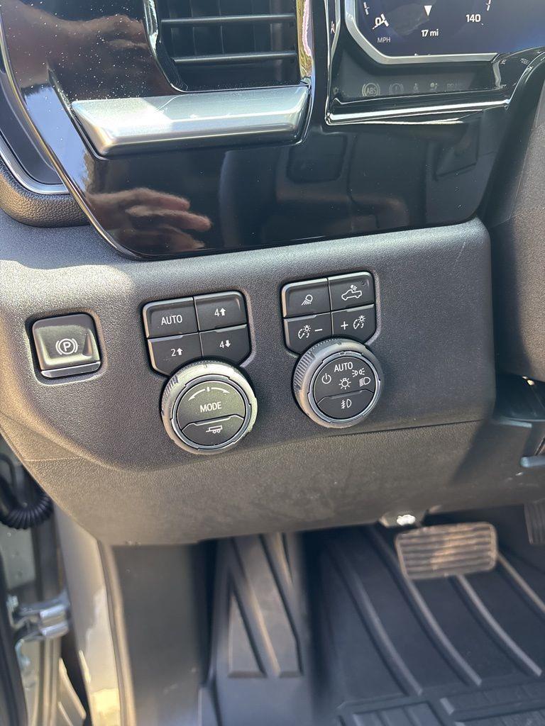 Chevrolet Silverado 2500HD LTZ Crew Cab Long Box 4WD 2026