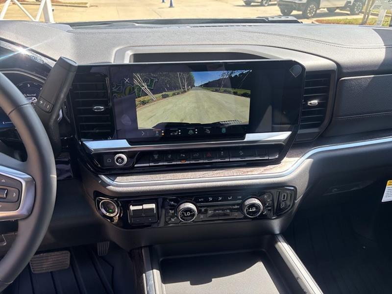 Chevrolet Silverado 2500HD LTZ Crew Cab Long Box 4WD 2026