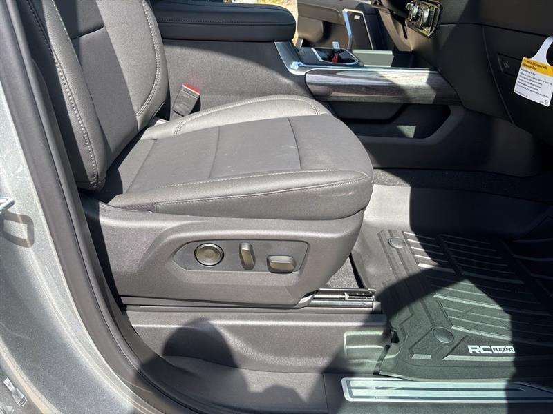 Chevrolet Silverado 2500HD LTZ Crew Cab Long Box 4WD 2026