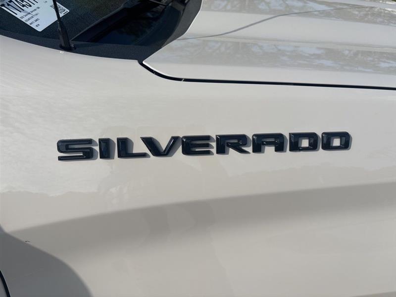 Chevrolet Silverado 1500 RST Crew Cab 4WD 2026