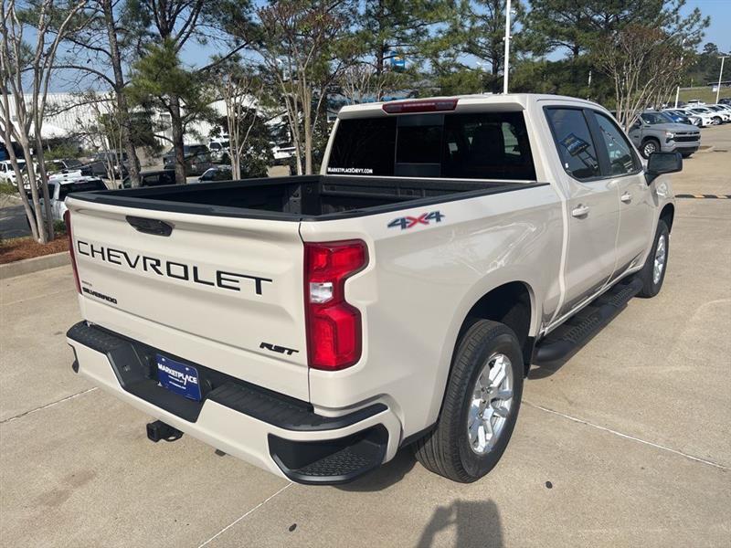 Chevrolet Silverado 1500 RST Crew Cab 4WD 2026