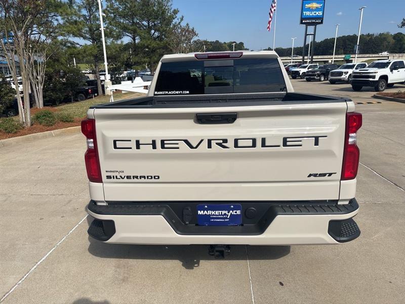 Chevrolet Silverado 1500 RST Crew Cab 4WD 2026