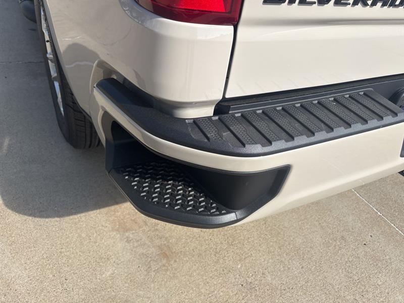 Chevrolet Silverado 1500 RST Crew Cab 4WD 2026