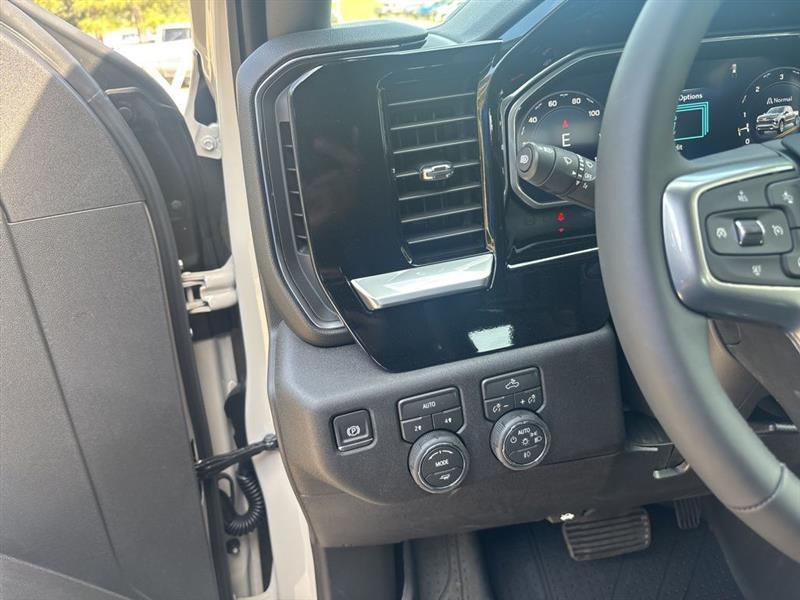 Chevrolet Silverado 1500 RST Crew Cab 4WD 2026