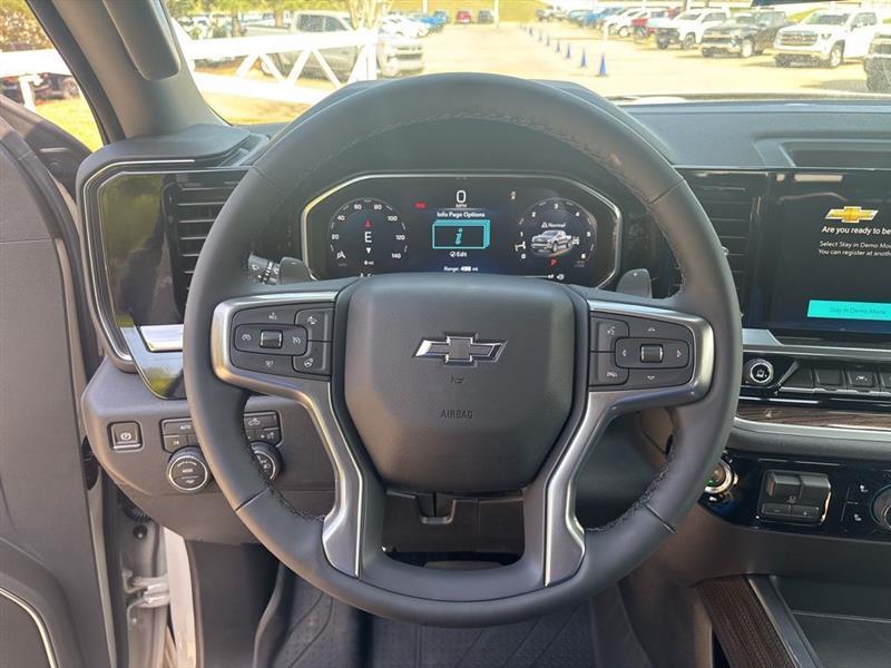 Chevrolet Silverado 1500 RST Crew Cab 4WD 2026