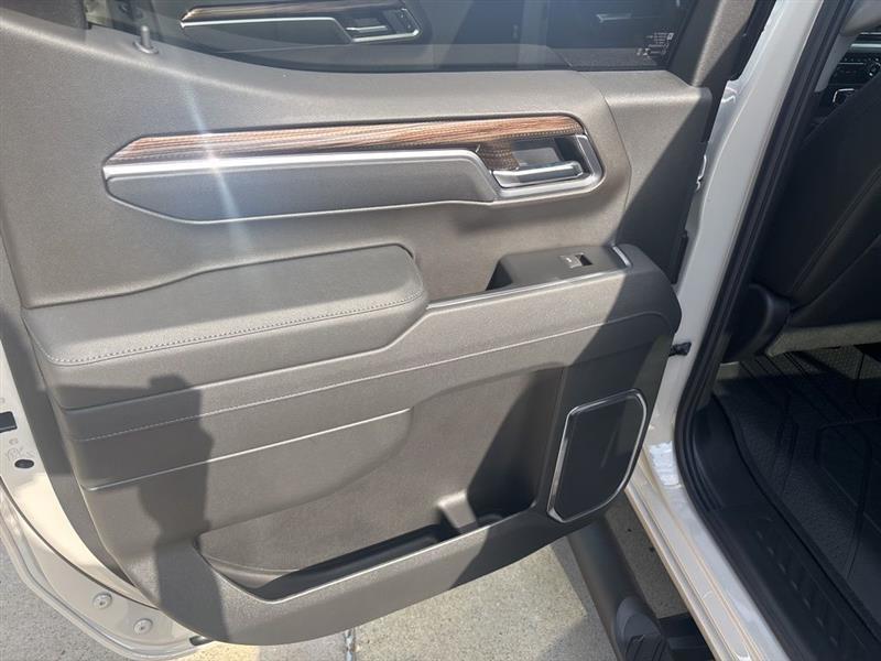 Chevrolet Silverado 1500 RST Crew Cab 4WD 2026