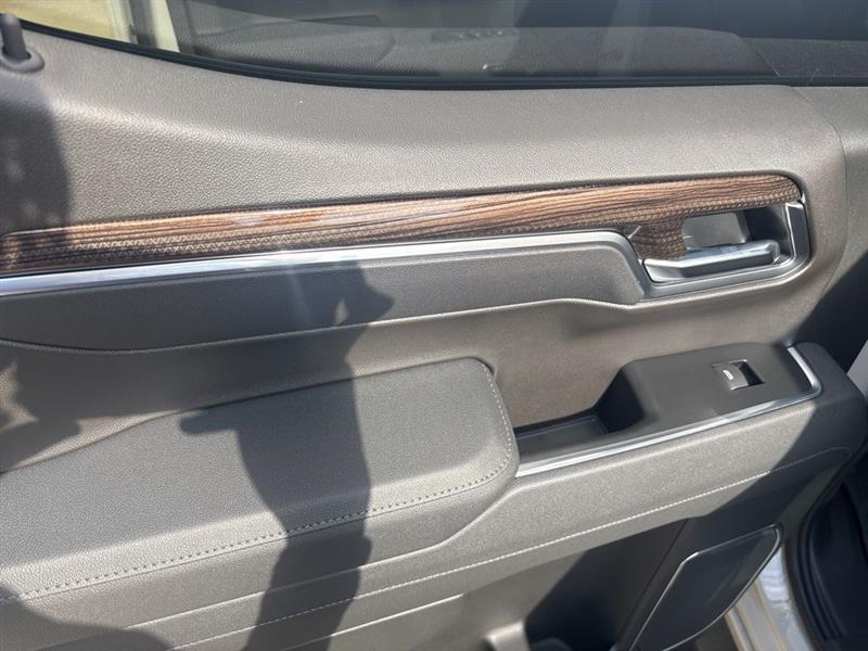 Chevrolet Silverado 1500 RST Crew Cab 4WD 2026