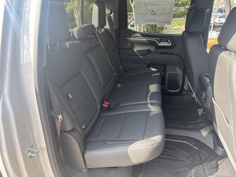 Chevrolet Silverado 1500 RST Crew Cab 4WD 2026