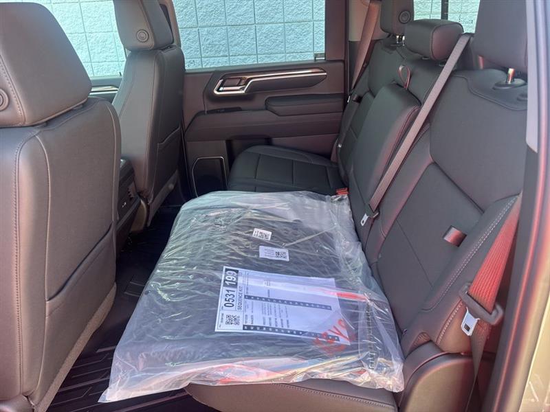 Chevrolet Silverado 2500HD LT Crew Cab Long Box 4WD 2026