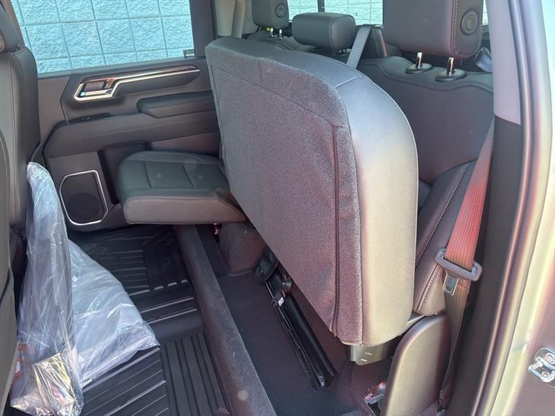 Chevrolet Silverado 2500HD LT Crew Cab Long Box 4WD 2026