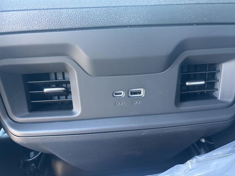 Chevrolet Silverado 2500HD LT Crew Cab Long Box 4WD 2026