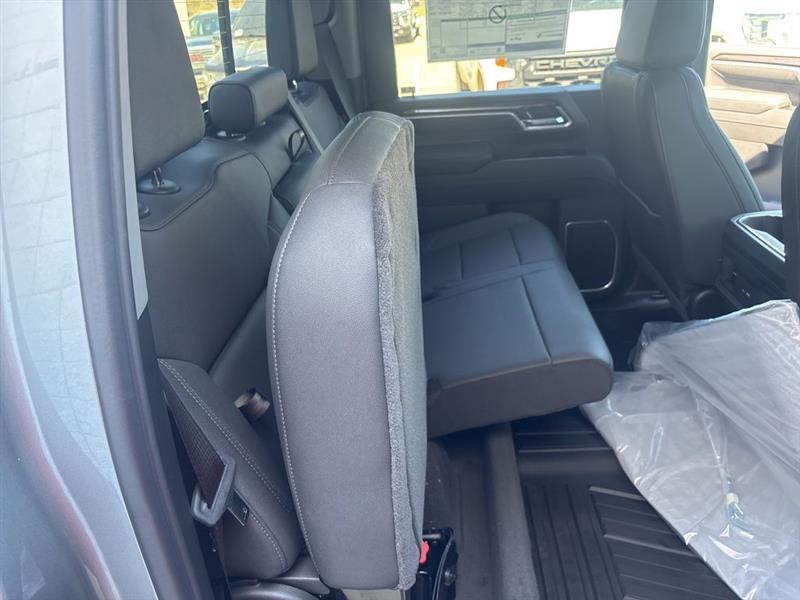 Chevrolet Silverado 2500HD LT Crew Cab Long Box 4WD 2026