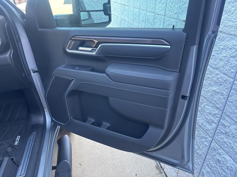 Chevrolet Silverado 2500HD LT Crew Cab Long Box 4WD 2026