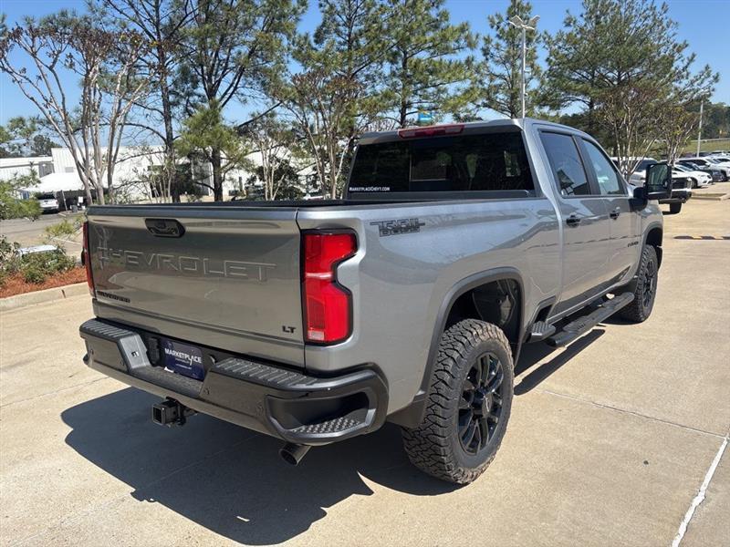Chevrolet Silverado 2500HD LT Crew Cab Long Box 4WD 2026