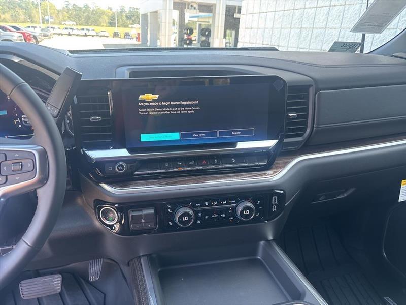 Chevrolet Silverado 2500HD LT Crew Cab Long Box 4WD 2026