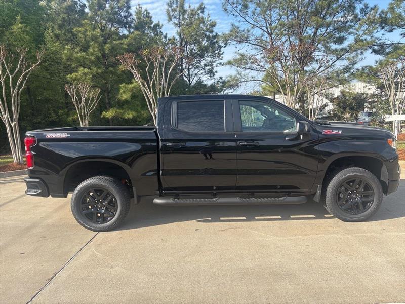 Chevrolet Silverado 1500 Trail Boss LT Crew Cab 4WD 2026