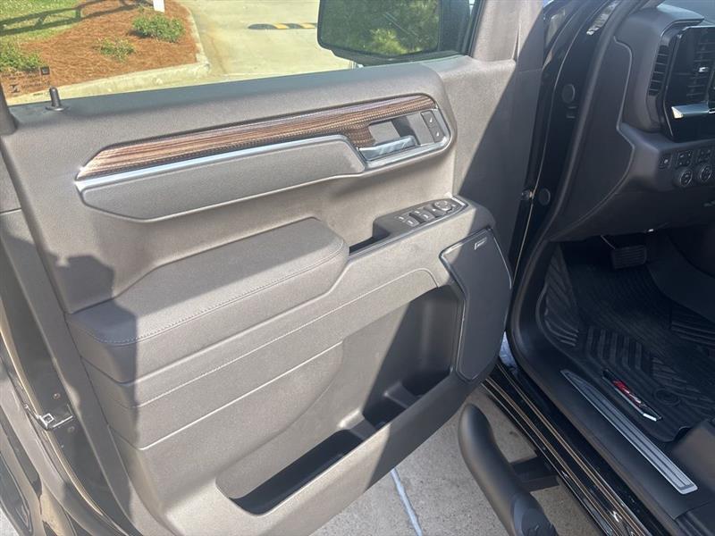 Chevrolet Silverado 1500 Trail Boss LT Crew Cab 4WD 2026