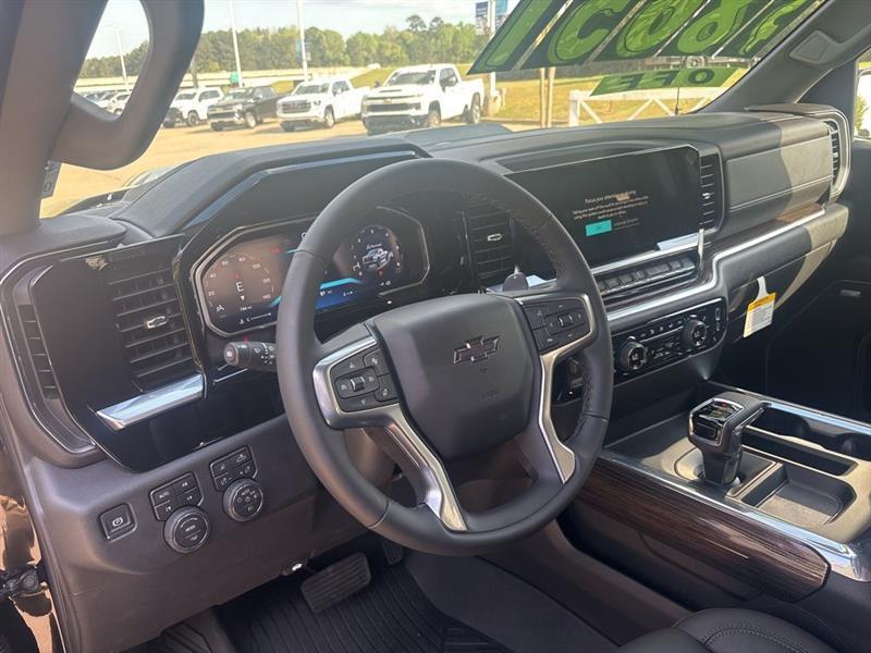 Chevrolet Silverado 1500 Trail Boss LT Crew Cab 4WD 2026