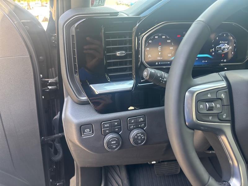 Chevrolet Silverado 1500 Trail Boss LT Crew Cab 4WD 2026