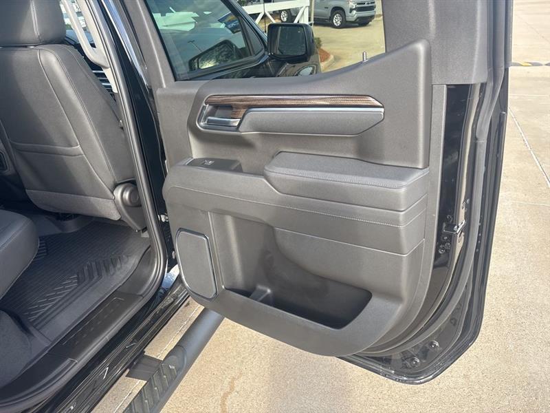 Chevrolet Silverado 1500 Trail Boss LT Crew Cab 4WD 2026