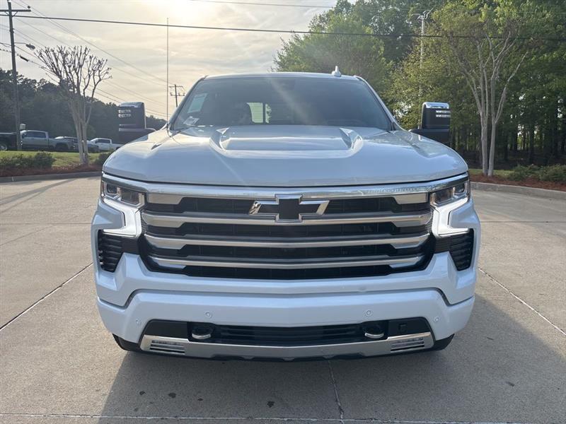Chevrolet Silverado 1500 High Country Crew Cab 4WD 2026
