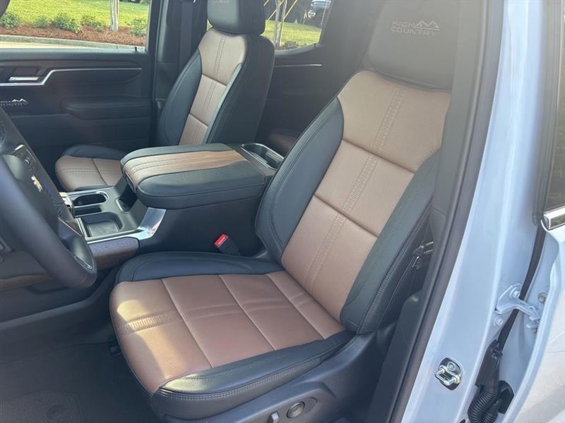 Chevrolet Silverado 1500 High Country Crew Cab 4WD 2026