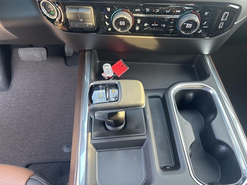 Chevrolet Silverado 1500 High Country Crew Cab 4WD 2026