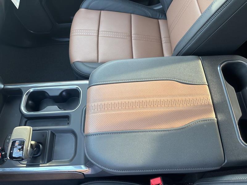 Chevrolet Silverado 1500 High Country Crew Cab 4WD 2026