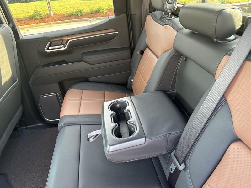 Chevrolet Silverado 1500 High Country Crew Cab 4WD 2026