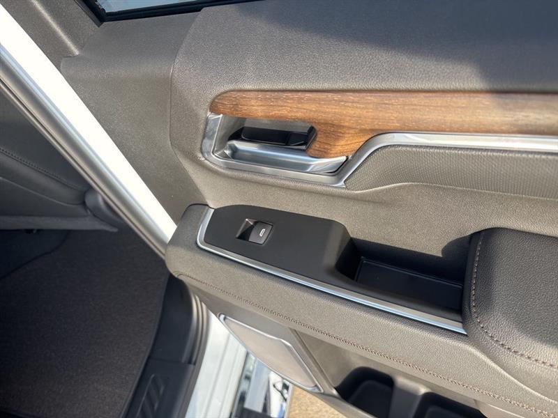 Chevrolet Silverado 1500 High Country Crew Cab 4WD 2026