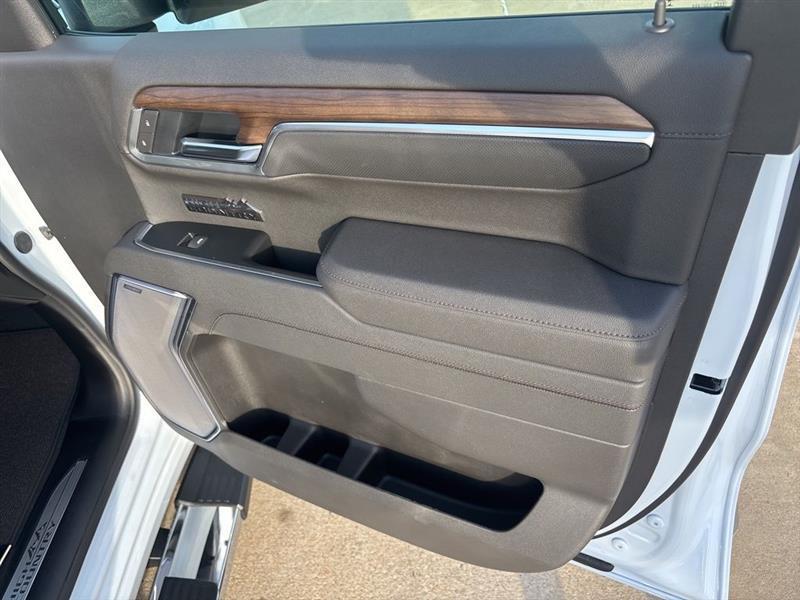 Chevrolet Silverado 1500 High Country Crew Cab 4WD 2026