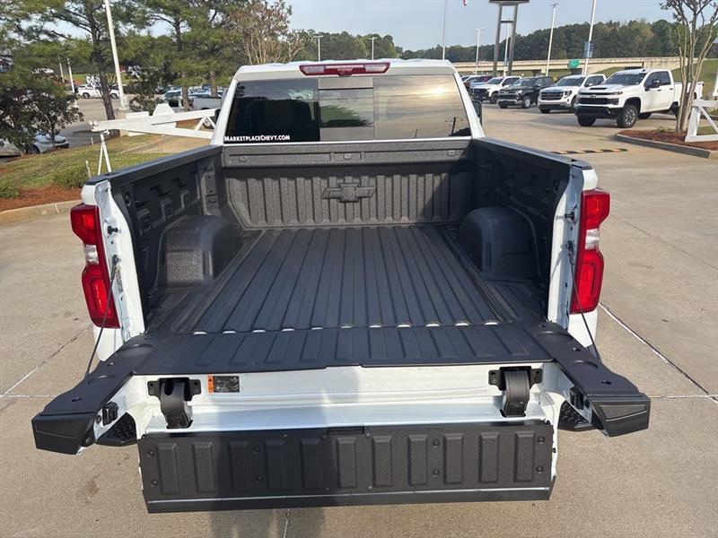 Chevrolet Silverado 1500 High Country Crew Cab 4WD 2026