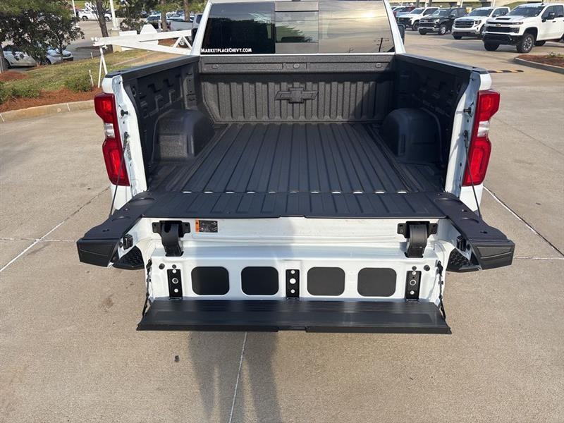 Chevrolet Silverado 1500 High Country Crew Cab 4WD 2026