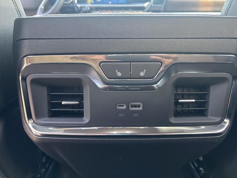 Chevrolet Silverado 1500 High Country Crew Cab 4WD 2026