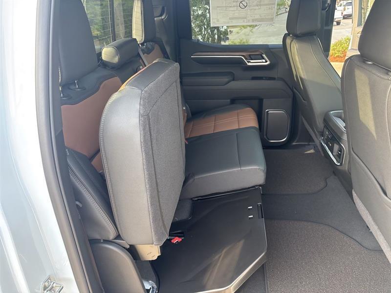 Chevrolet Silverado 1500 High Country Crew Cab 4WD 2026