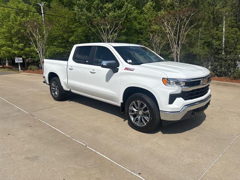 Chevrolet Silverado 1500 LT Crew Cab 4WD 2026