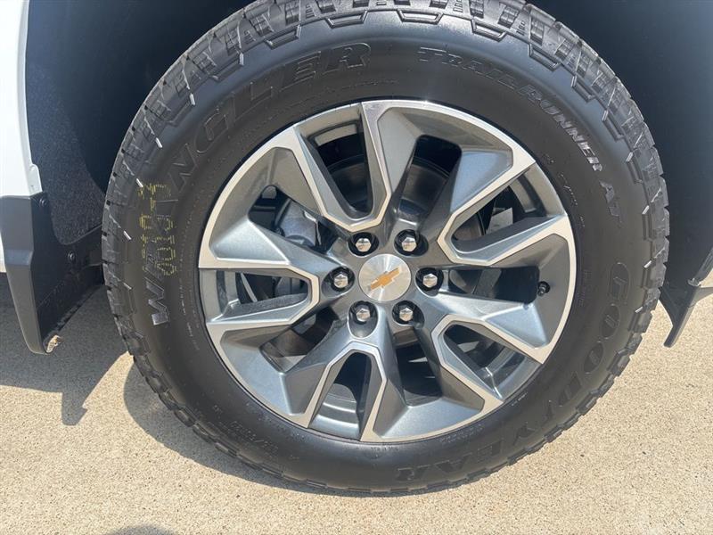 Chevrolet Silverado 1500 LT Crew Cab 4WD 2026