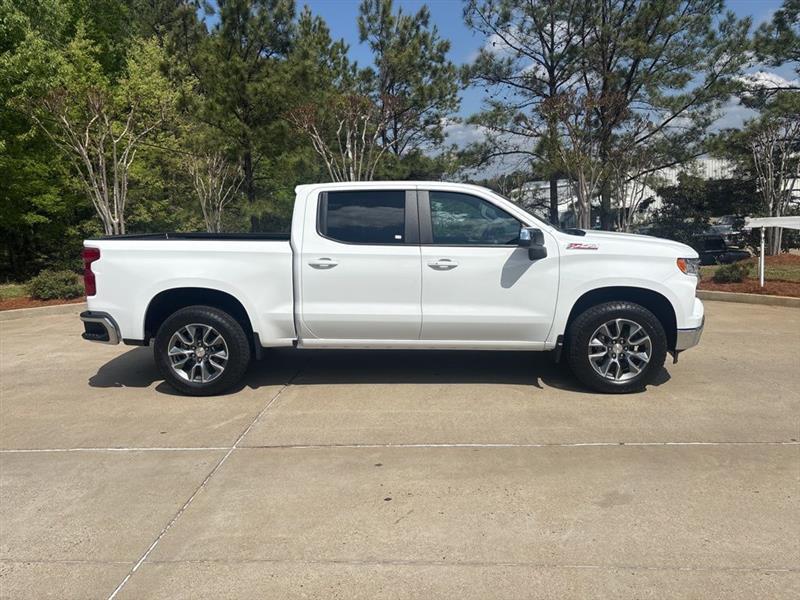 Chevrolet Silverado 1500 LT Crew Cab 4WD 2026
