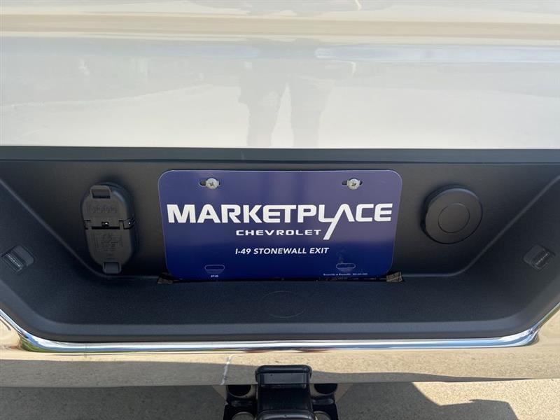 Chevrolet Silverado 1500 LT Crew Cab 4WD 2026