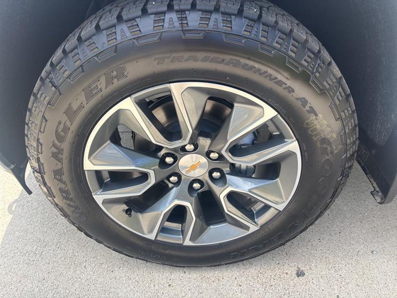 Chevrolet Silverado 1500 LT Crew Cab 4WD 2026