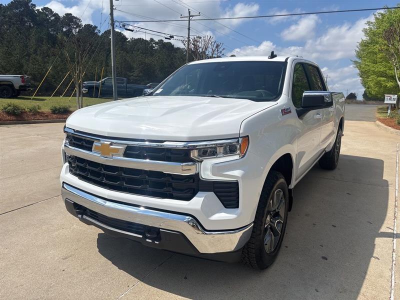 Chevrolet Silverado 1500 LT Crew Cab 4WD 2026