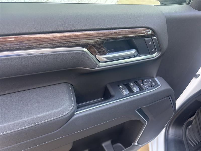 Chevrolet Silverado 1500 LT Crew Cab 4WD 2026