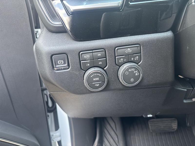 Chevrolet Silverado 1500 LT Crew Cab 4WD 2026