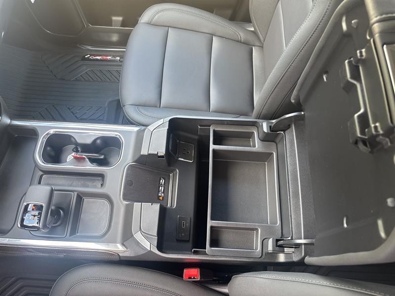 Chevrolet Silverado 1500 LT Crew Cab 4WD 2026