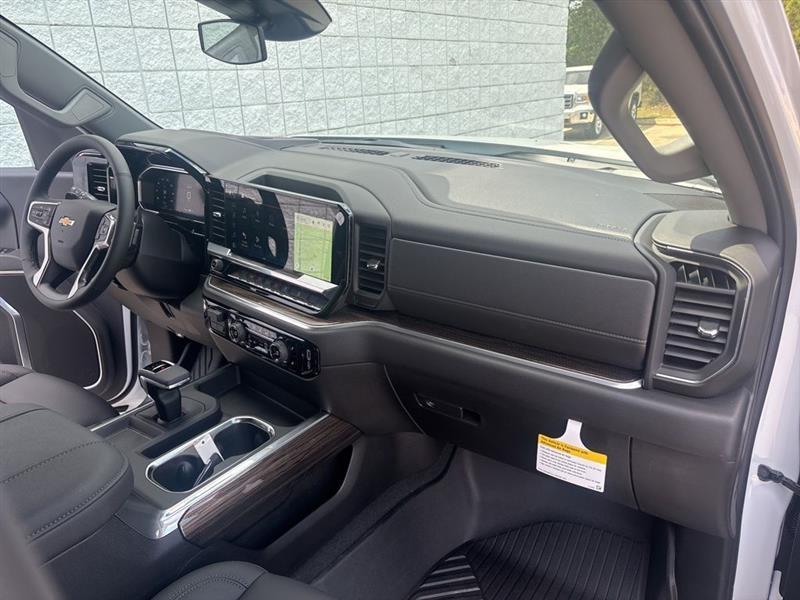 Chevrolet Silverado 1500 LT Crew Cab 4WD 2026