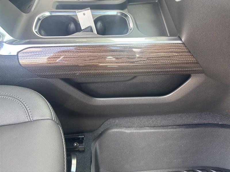 Chevrolet Silverado 1500 LT Crew Cab 4WD 2026