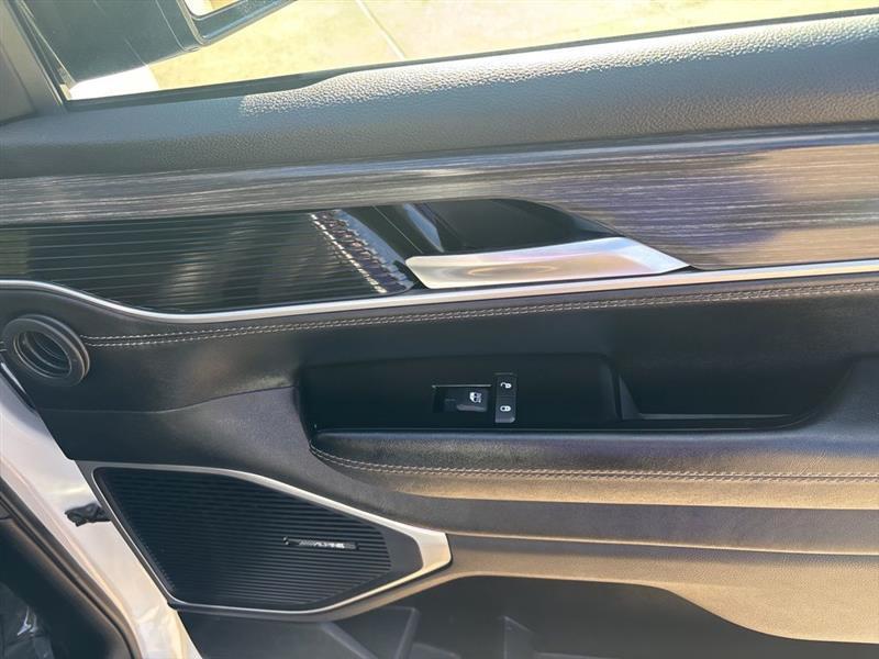 Jeep Wagoneer Series II 2024