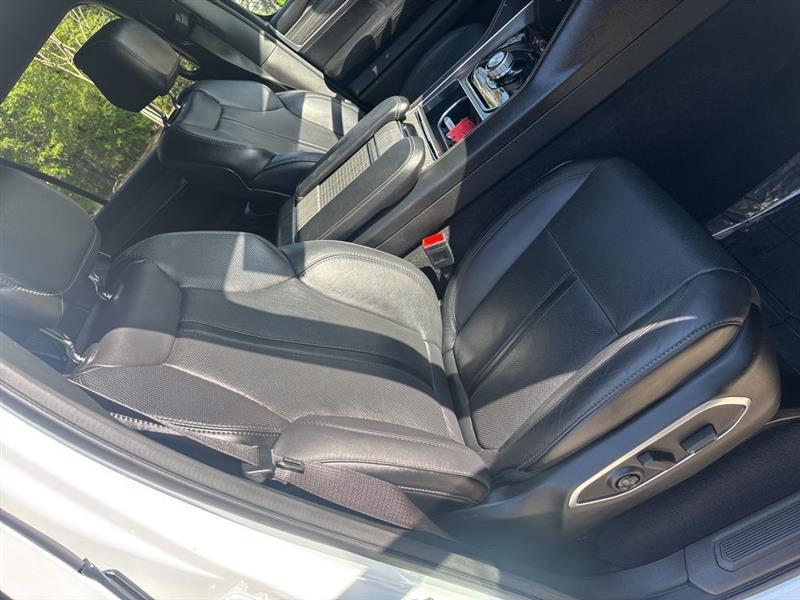 Jeep Wagoneer Series II 2024