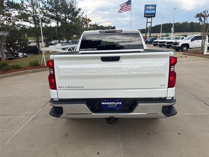 Chevrolet Silverado 1500 LT Crew Cab 4WD 2026