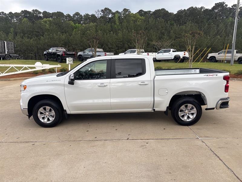 Chevrolet Silverado 1500 LT Crew Cab 4WD 2026